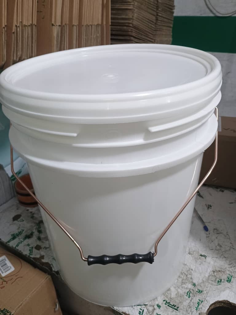 تصویر 4 از خرید سطل پلاستیکی صنعتی 20 لیتری + قیمت عالی باکیفیت