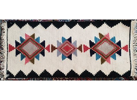 تصویر 1 از گلیم دستبافت پشمی مناسب دکوراسیون سنتی و گرم