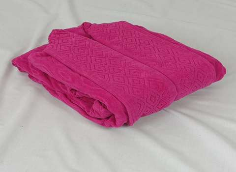 تصویر 2 از حوله تن پوش با بافت نرم و لطیف برای پوست