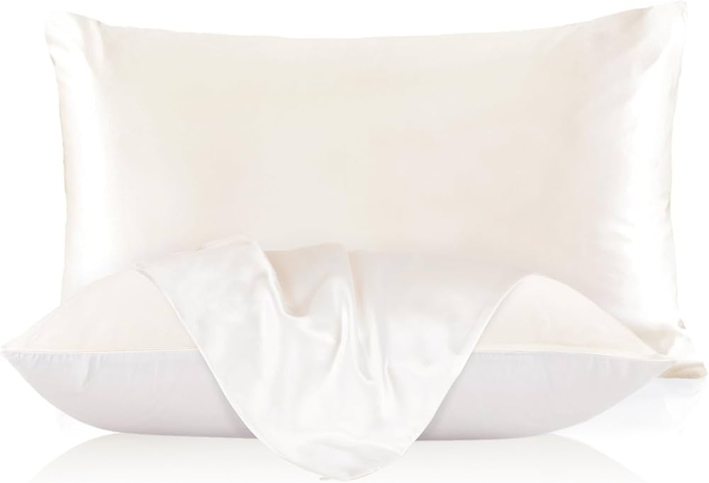 تصویر 3 از روبالشتی سفید طلایی سبک و خوش‌ ساخت با جزئیاتی چشم‌ نواز