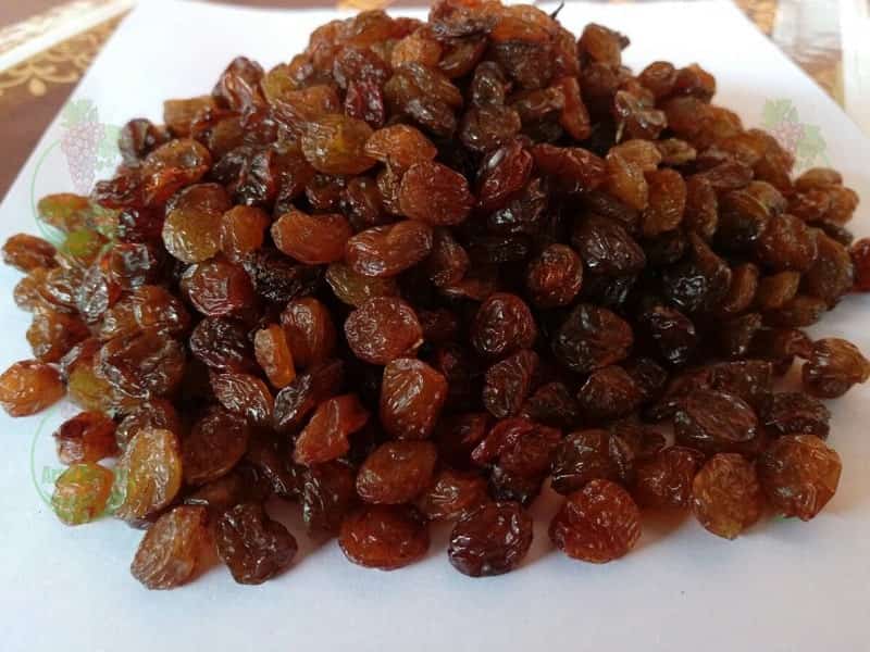 تصویر 3 از کشمش تیزابی خرمایی مناسب افزودن به غذاها و میان وعده ها