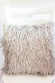 تصویر 3 از روبالشتی خزدار مناسب فضاهای دنج و صمیمی