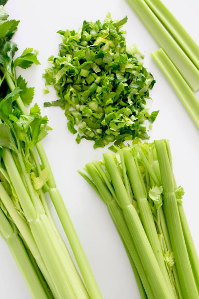 تصویر 3 از کرفس تازه ترد با عطر طبیعی مناسب آشپزی سالم روزانه