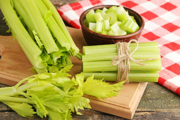 تصویر 3 از کرفس تازه صادراتی مناسب بسته‌ بندی حرفه‌ ای و حمل طولانی