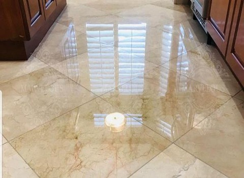 سنگ گرانیت کرم روشن هماهنگ با فضا های روشن داخلی و بیرونی