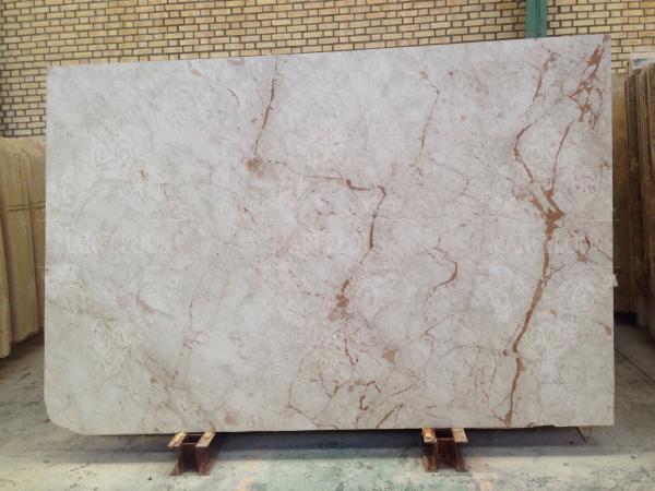 تصویر 3 از سنگ گرانیت کرم روشن هماهنگ با فضا های روشن داخلی و بیرونی