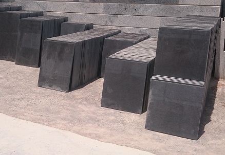 تصویر 4 از سنگ گرانیت چایان ترکیب با سنگ‌ های روشن و تیره