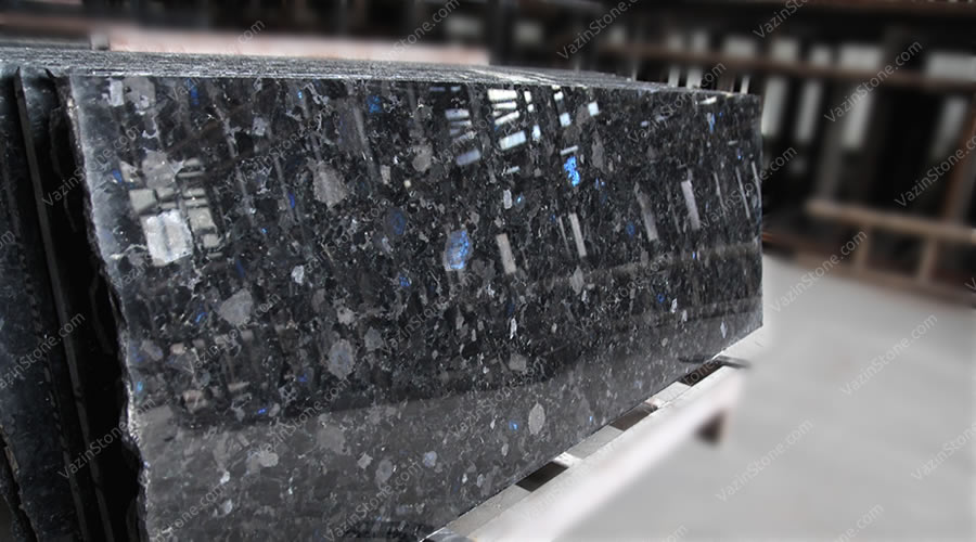 سنگ گرانیت ولگا بلو سطح صاف و یکنواخت برای طراحی دقیق