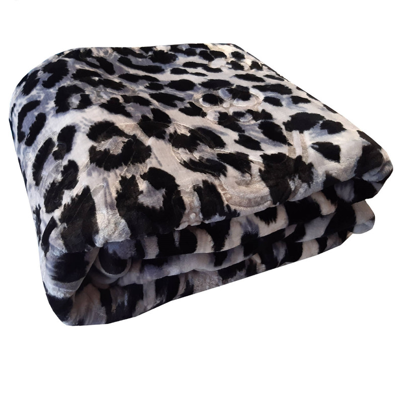 تصویر 1 از پتو مسافرتی پلنگی سبک چهار فصل با راحتی بالا