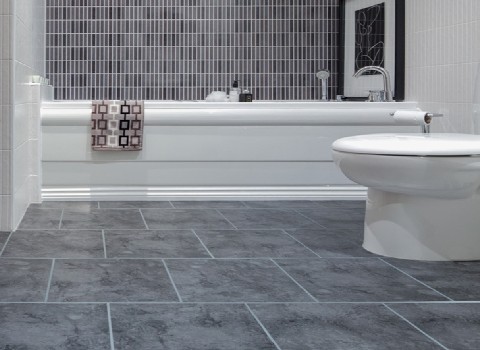 تصویر 2 از کاشی قرنیز سفید در فضا های روشن