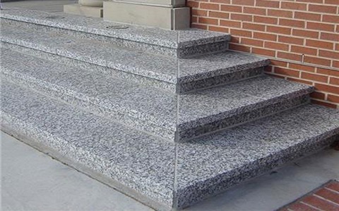 تصویر 4 از سنگ گرانیت گل پنبه ای زاهدان اجرا در محیط‌ های عمومی و خصوصی