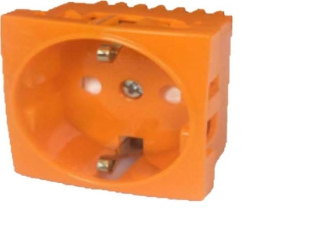 تصویر 2 از پریز برق ترانکینگ دانوب در رنگ بندی متنوع