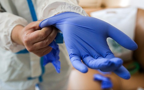 تصویر 4 از خرید دستکش یکبار مصرف پزشکی + قیمت فروش استثنایی