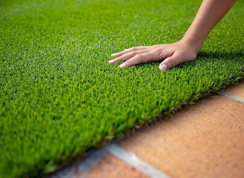 تصویر 4 از چمن مصنوعی ضد آب برای فضا های پر کاربرد