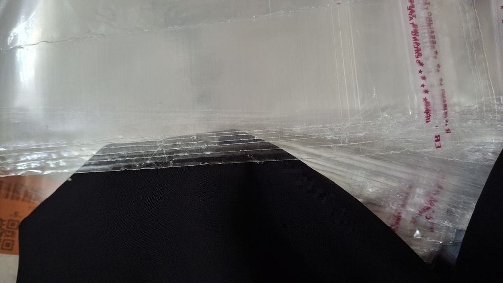 تصویر 3 از نایلون چسب دار برای بسته‌ بندی هدایا و محصولات ویژه