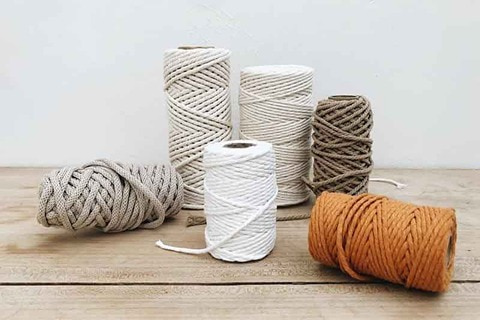 تصویر 3 از نخ پلی استر مکرومه با ساختار یکنواخت و بافت مقاوم