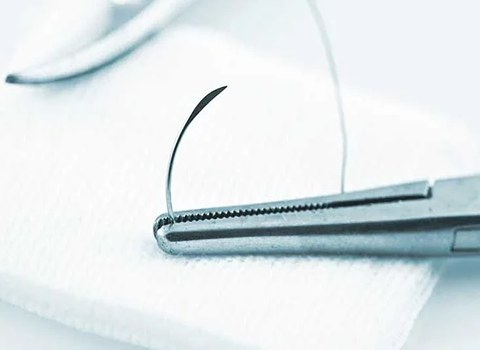 تصویر 1 از نخ پلی استر جراحی یک محصول تخصصی با کیفیت بالا