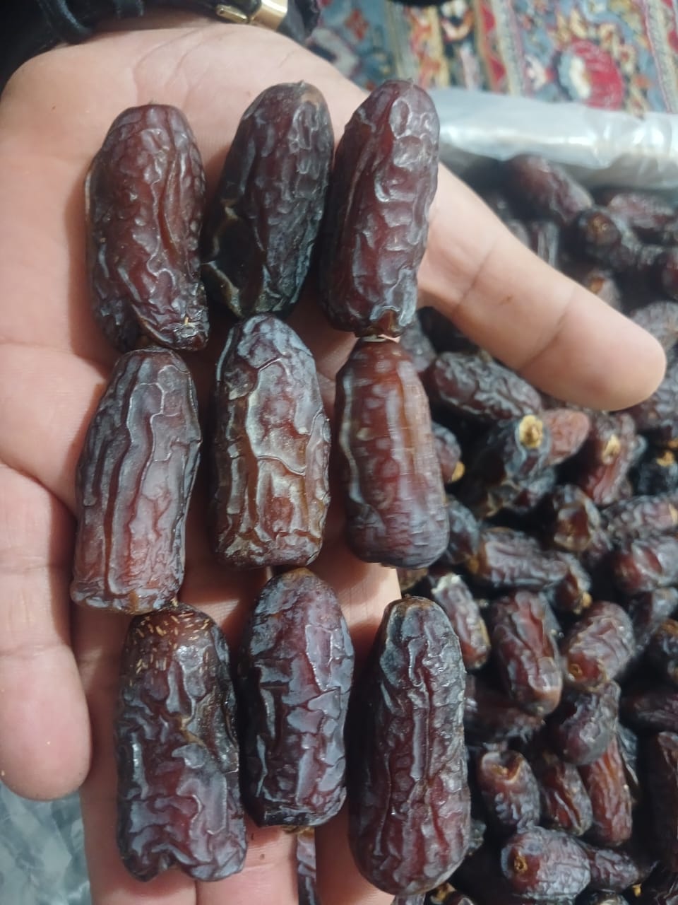 تصویر 3 از خرما پیارم ممتاز مزرعه با عمر طولانی