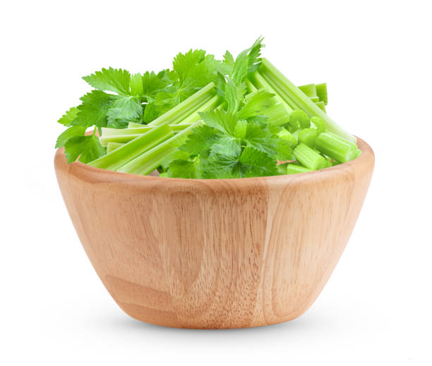 تصویر 3 از کرفس سالم با برگ‌ های شاداب مناسب عرضه عمده