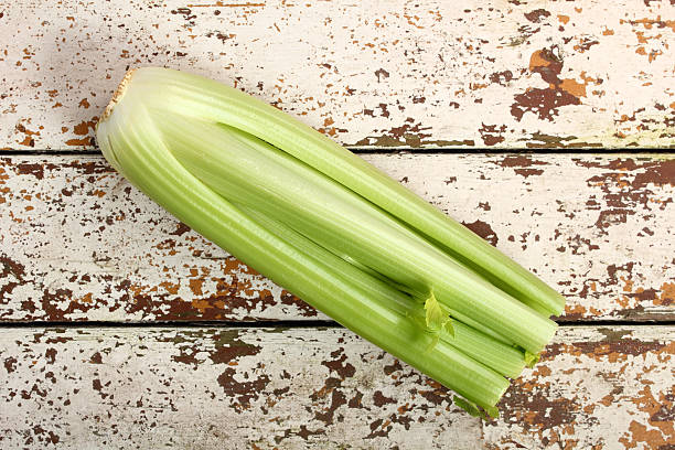 تصویر 2 از کرفس تازه بدون پژمردگی مناسب مصرف روزانه خانگی