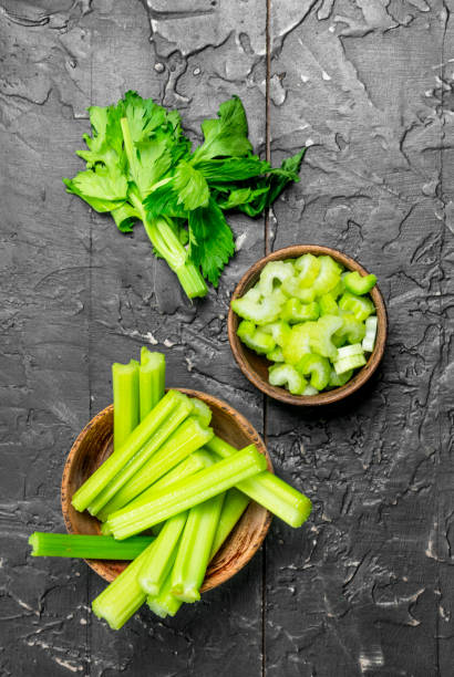 تصویر 1 از کرفس طبیعی مناسب تغذیه ورزشکاران و سبک زندگی سالم