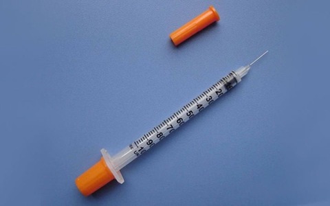 تصویر 2 از سرنگ توبرکولین با مقیاس سنجش آزمایشگاهی دقیق