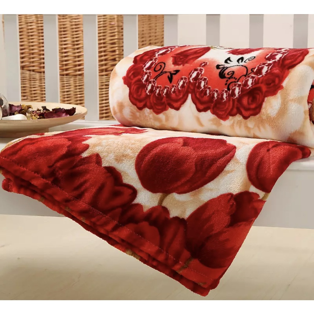 تصویر 1 از پتو گلبافت قرمز سبک و لطیف با نرمی فوق العاده