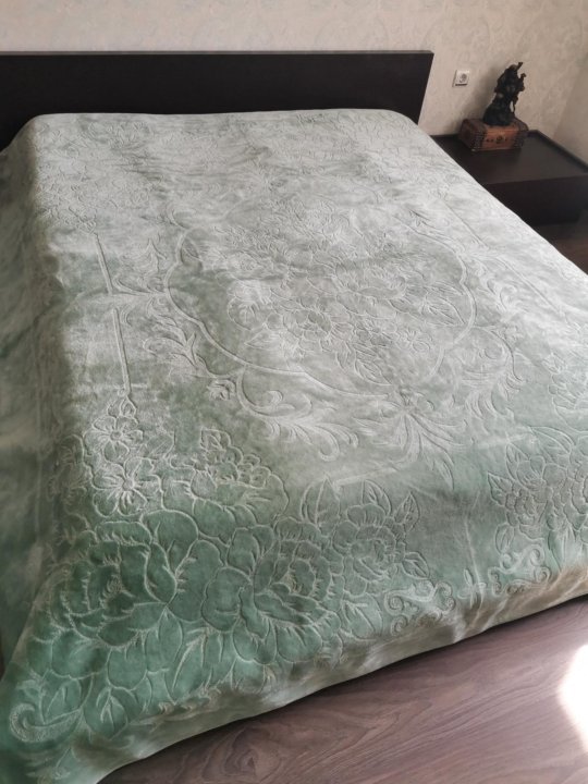 پتو گلبافت سبز گرما بخش با الیاف مرغوب و نرم