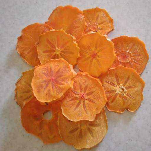 خرمالو خشک ارگانیک ریز شده برای تزئین و ترکیب با غذا