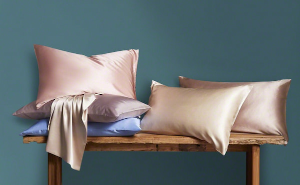 انواع بالشت ضد چروک نرم و راحت با طراحی ارگونومیک