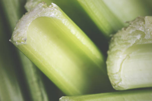 تصویر 3 از کرفس تازه خوش‌ رنگ مناسب ویترین فروشگاهی