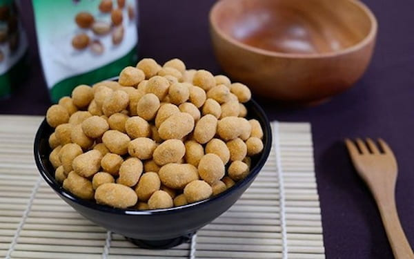 تصویر 4 از بادام زمینی روکش دار تبریز با طعم اصیل و ویژه