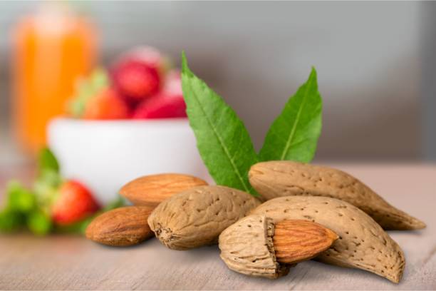 تصویر 5 از بادام مامایی طبیعی خشک بدون افزودنی برای پذیرایی در مجالس