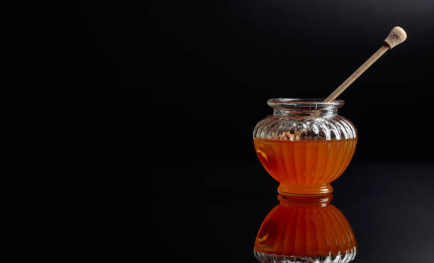 تصویر 2 از عسل آویشن ارگانیک تولید زنبورهای سالم