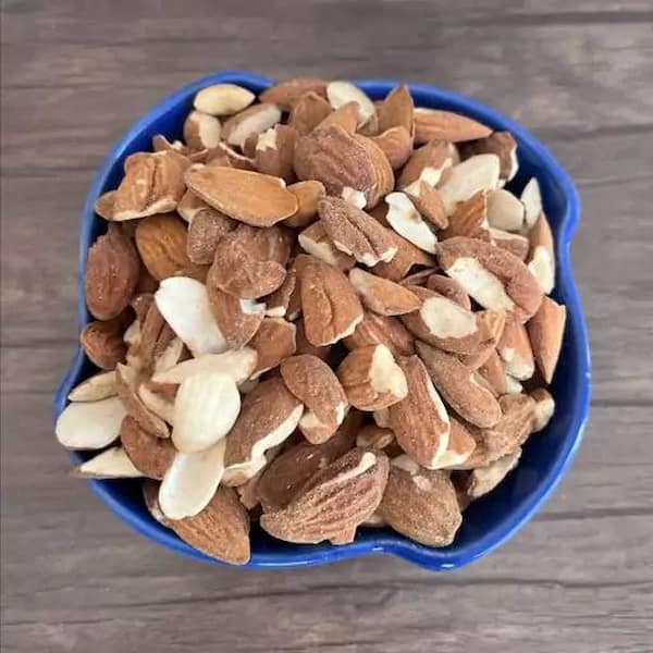 فروش بادام درختی