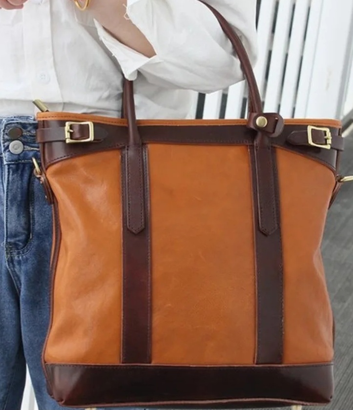 کیف دوشی زنانه چرم دستدوز با قیمت به صرفه