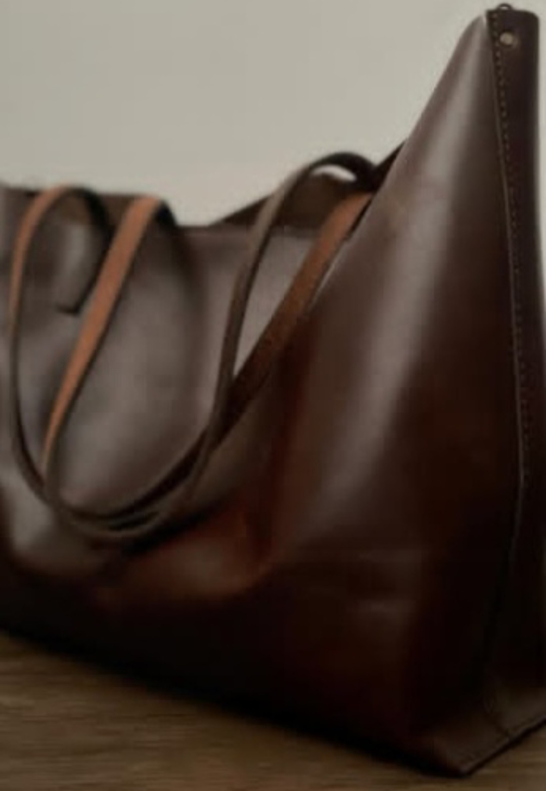 کیف دوشی زنانه چرم دستدوز با قیمت بی نظیر