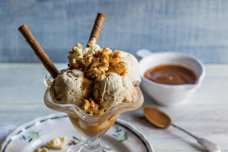 تصویر 3 از بستنی کاراملی کلاسیک با بافت لطیف و حس تازگی منحصر به فرد