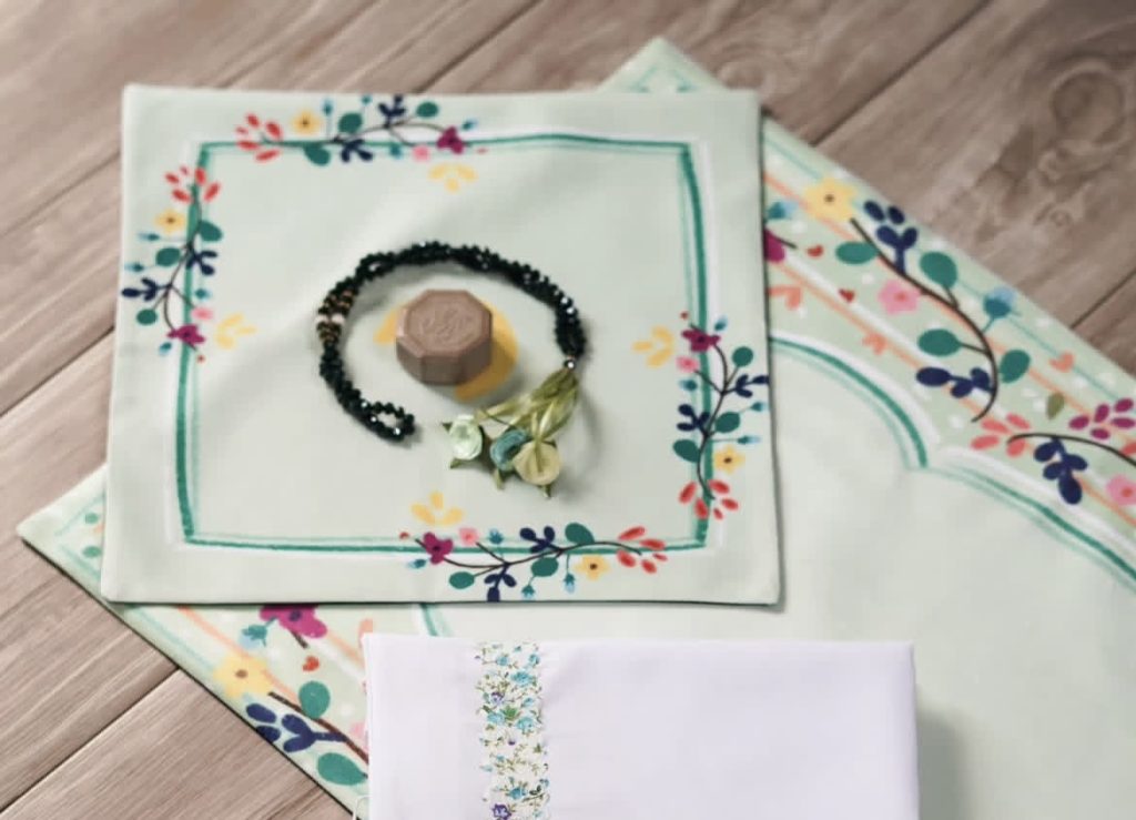 تصویر 4 از جانماز چاپی با طراحی چشم نواز