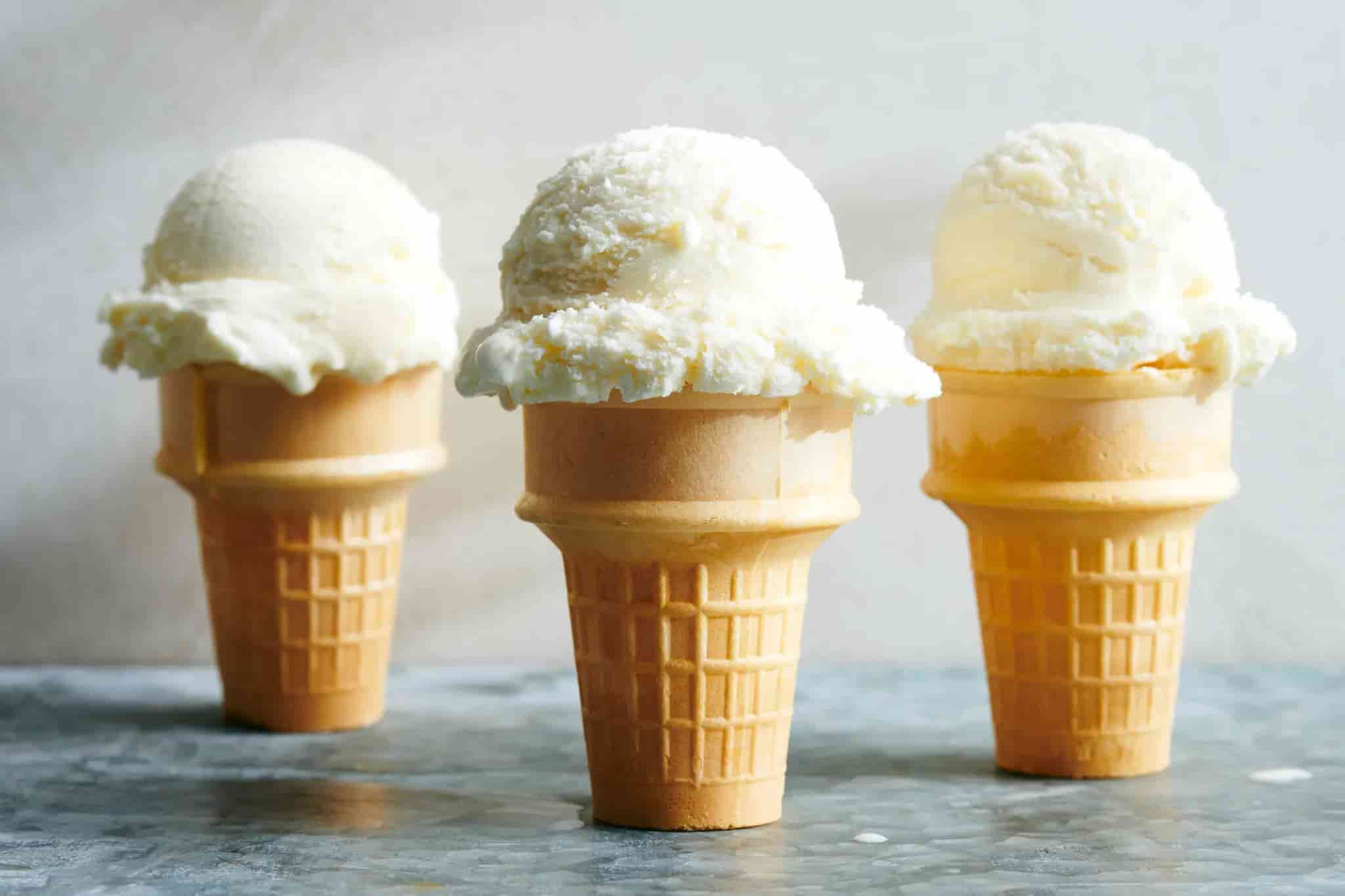 تصویر 4 از بستنی قیفی وانیلی با کالری کم و کیفیت عالی