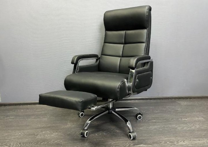 تصویر 4 از صندلی اداری حرفه‌ ای با تمرکز بر عملکرد و دوام