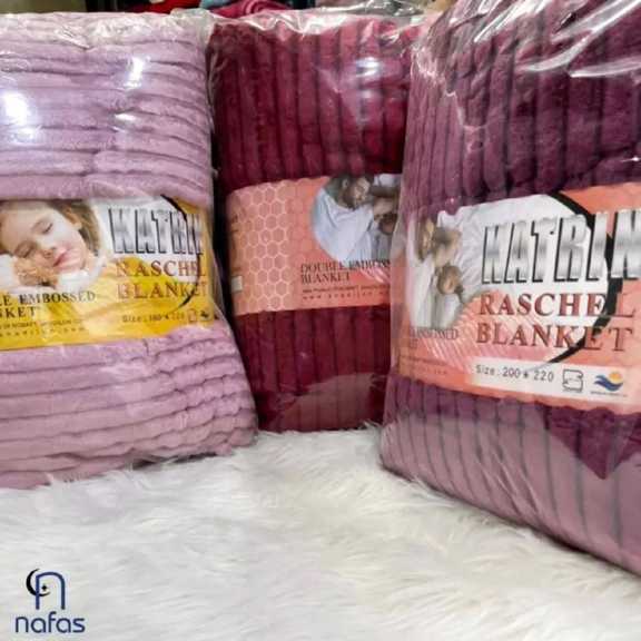 تصویر 3 از پتو مسافرتی یک نفره کاترین مدل پلیسه‌ای با رنگ‌ بندی متنوع