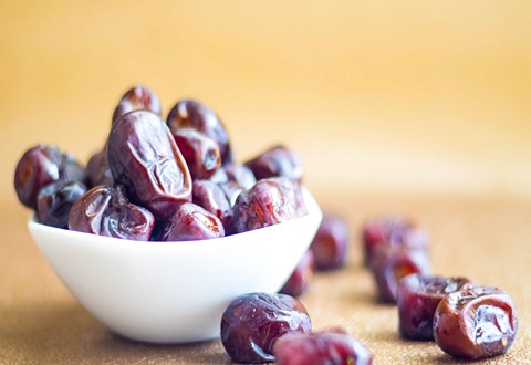 تصویر 3 از قیمت خرید خرما پیارم زاهدی + فروش ویژه