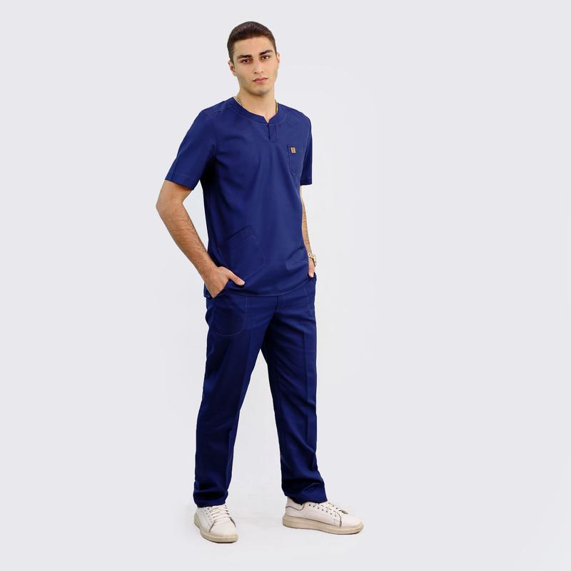 تصویر 4 از لباس پرستاری مردانه سورمه ای پوشش عملی و کلاسیک