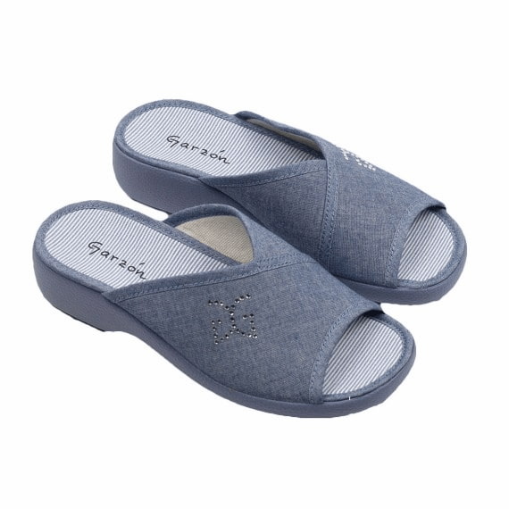 صندل طوسی زنانه با طراحی ارگونومیک و ضد لغزش