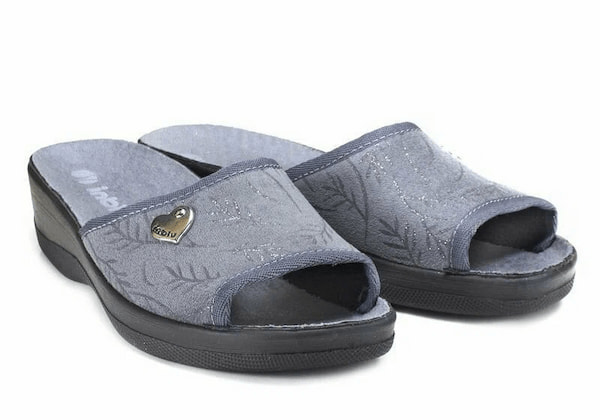 تصویر 2 از صندل طوسی زنانه با طراحی ارگونومیک و ضد لغزش