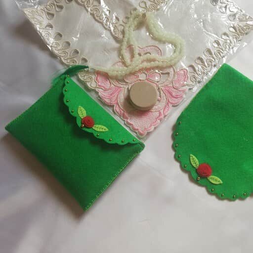 تصویر 3 از جانماز نمدی سبک‌ وزن با طراحی ساده