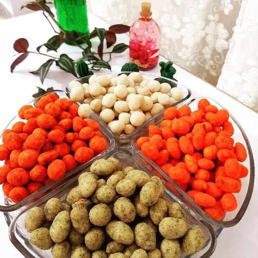 بادام زمینی رنگارنگ انتخابی جذاب و خوش مزه