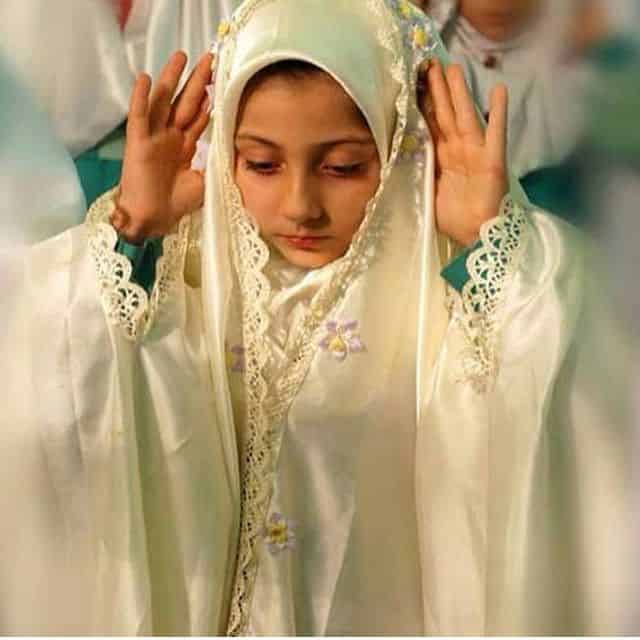 تصویر 4 از سجاده جشن تکلیف رنگارنگ با نقش شادی‌ آفرین