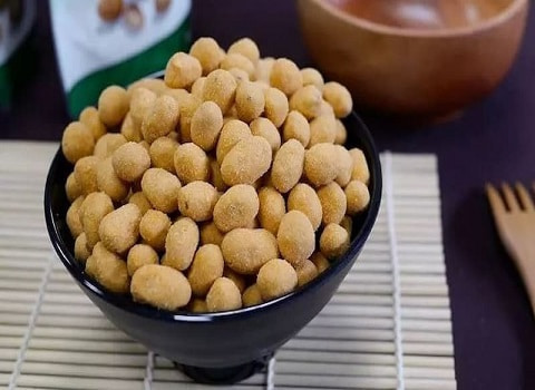 تصویر 4 از بادام زمینی پفکی نوعی تنقلات سبک و متفاوت